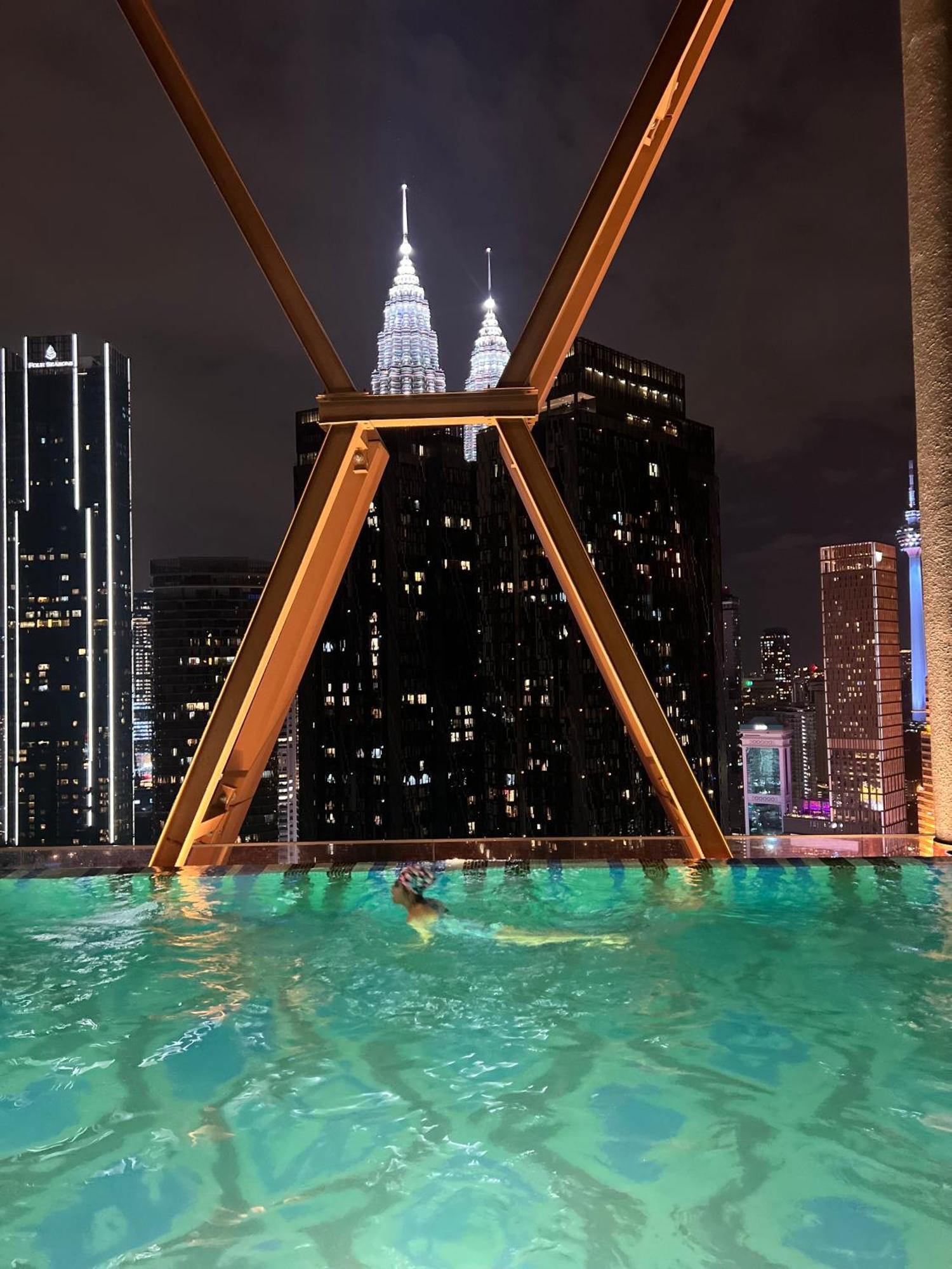Scarletz Suites Kuala Lumpur By City Center Esterno foto